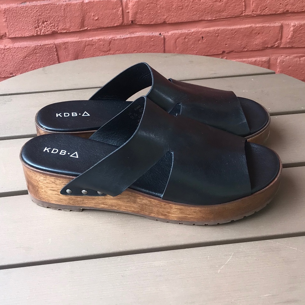 Kelsi Dagger Womens Dafnele Peep Toe Mules